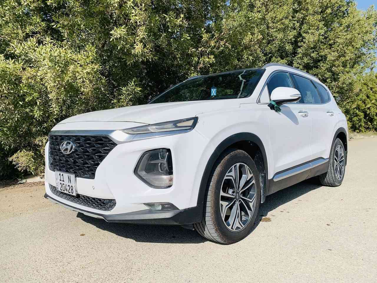 السلام عليكم…
سنتافي 2019 خليجي.

السياره بيها جنطه صبغ والبنيد الحافه صبغ السونار معروض 

محرك 6 سلندر3500 هاترك دفع رباعي...

المواصفات/ 

بصمة ، ابواب بصمة ،الكشنات الامامية كهرباء، لد نهاري ، الكشنات جلد، اشارات بالمري، مرايات شفط ، ترحيب المريات شاشه كاربلاي + انارة ، حساسات امامي خلفي ، كامره خلفيه دواره + كامره امامية، تبريد 3 قطع ، بانوراما على طول السياره 

 السيارة 7 راكب ،

  بردات خلفيه , (فووووووول تحكم استيرن) ، 

 مووود درايف ، مانع انزلاق ، 

تحكم انارة الدشبول ، اليدات نيكل +

 الويل حجم 19 

السيارة جديده جدا جاهزة استخدام شخصي ماشية141 كيلو 

رقم بغداد تحويل مباشر 

المكان واسط الكوت 

السعر:223 وبي مجال 

للاستفسار الرقم 

***********
