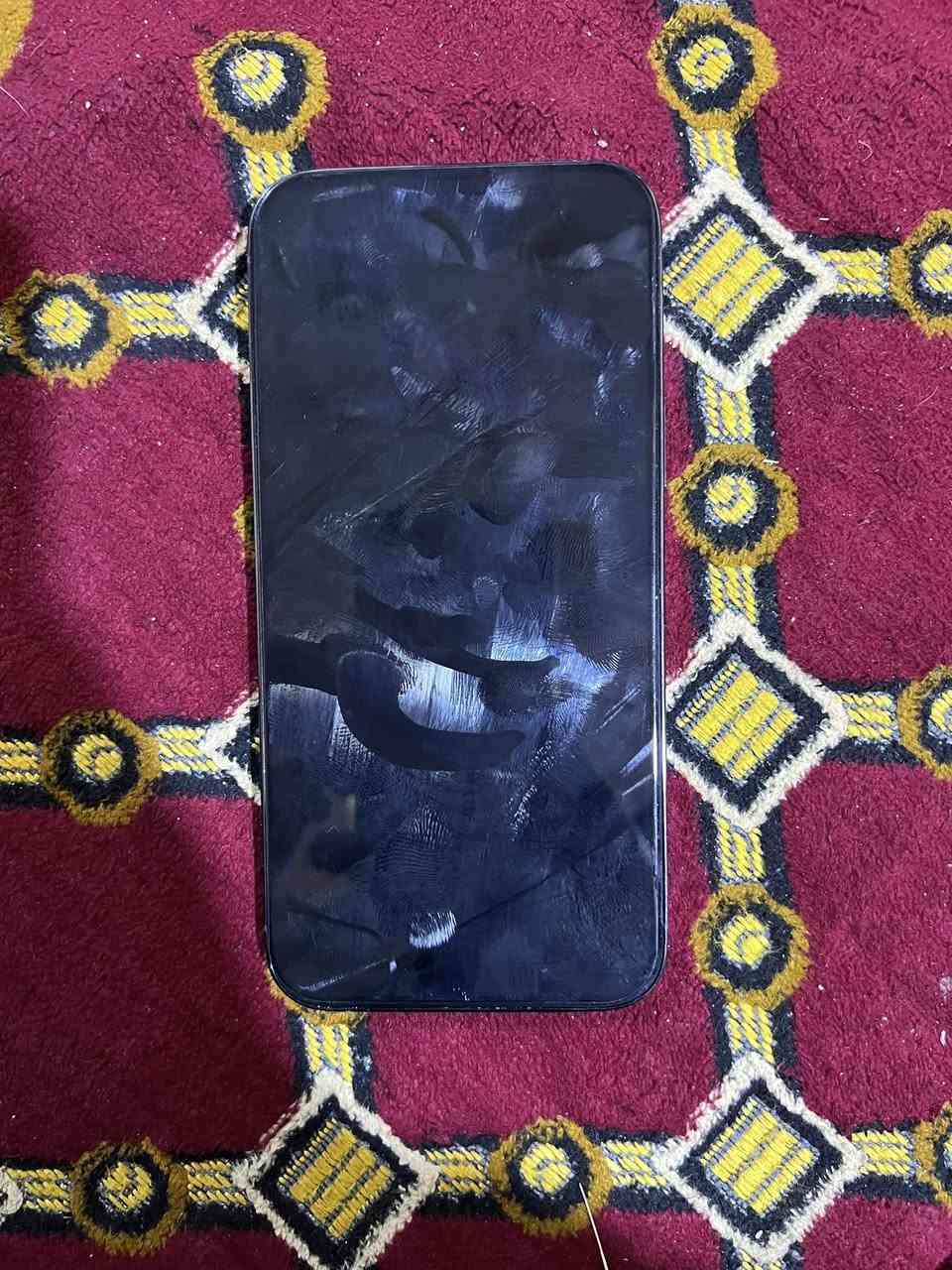 السلام عليكم ايفون13برو ماكس لي بيع جهاز بعده جديد شرق اوسط مبدل بطاريه فقط جهاز مكفول بعده جديد سعر800الف بي مجال لي طيبين رقمي ***********
