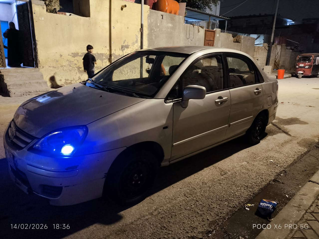 السلام عليكم سوزوكي ليانا 2005 رقم بصره مميز سنويه 2027 راعيها يريد تحويل مكينه وكير كورلا بيكاتشو الكير صارله 5 ايام من شديته جديد 
البدي كفاله لا ضربه ولا معجون مصبوغه عام اثر جراد حداديه توني مبدلها بيها نقص الجامه مال السدر مكسوره ودبه بريشر غيرهن مابيها اي نقص مدوشمه كاعيه وكشنات السعر 45 وبيها مجال النقوصات ايطيحن من السعر عنواني بصره حيانيه رقم *********** اتصل وادلل
