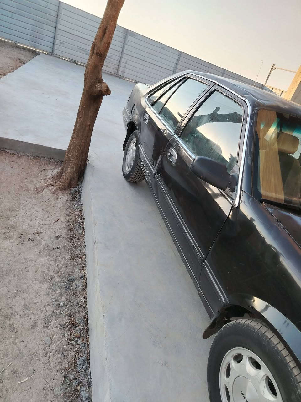 السلام عليكم للبيع برنس موديل ٩٥ بغداد ألماني صدر امامي وخلفي جديد تخم تاير جديد سياره ابلاديه مابيه صبق بس بنيد سنويه ل ٢٧ السعر ٢٤ وبيه مجال بصيط مكان السياره ابو غريب رقم موبايل *********** اخوان مامتواجد عله الفيس بس مخابره
