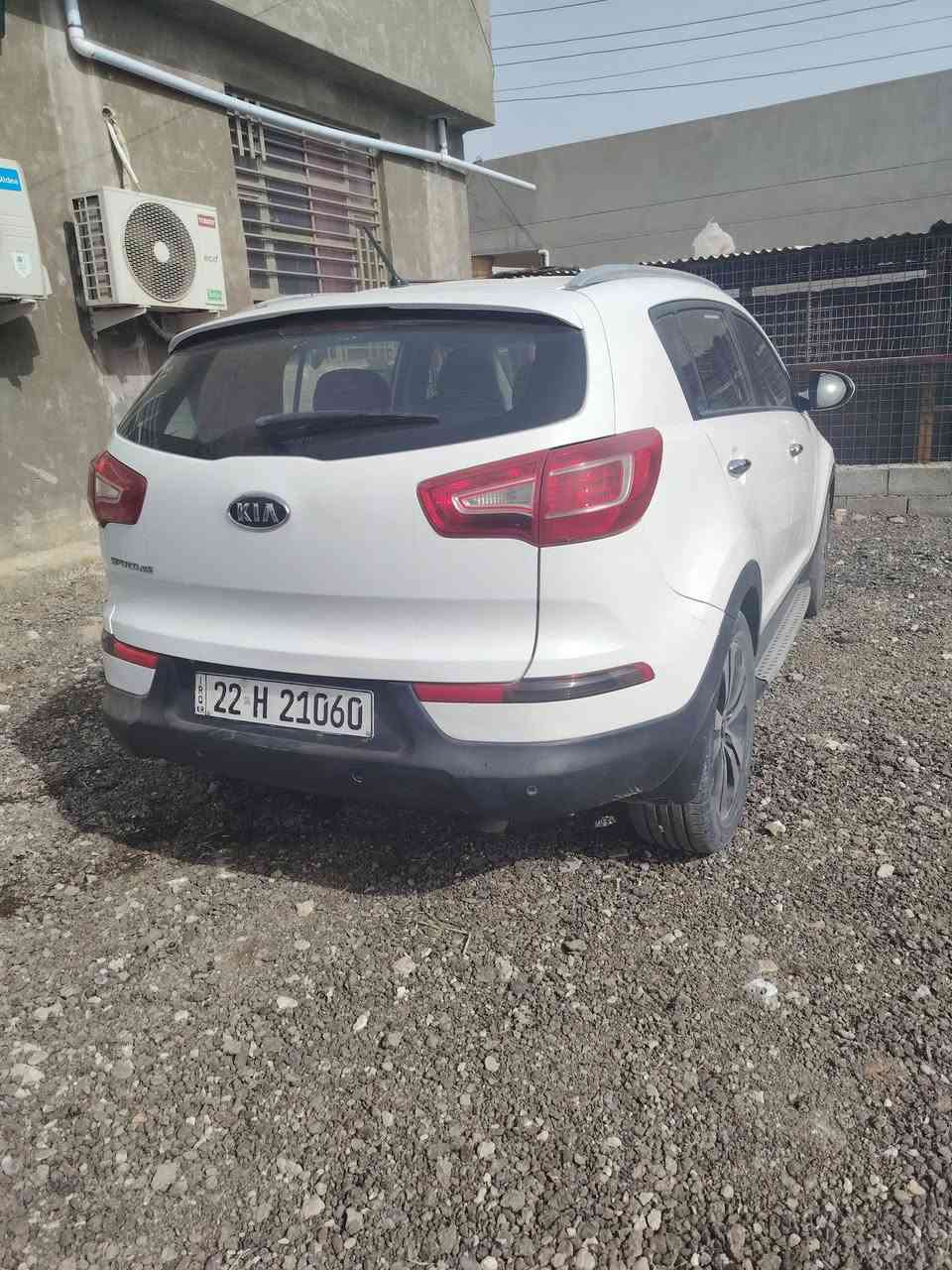كيا سبورتج ٢٠١٢ خليجي  محرك ٢٠٠٠ دوش بيه  سونار ٣ قطع بدون داخل مكفوله من داخل رقم اربيل تحويل مباشر سعر ١٢٠ بيه مجال عنوان بغداد النهروان ***********
