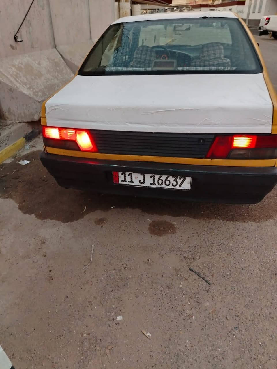 سلام عليكم اخوان بيجو روئ2009 بسمي رقم انكليزي بغداد مشروع وطني تحويل أي وقت امصفره هيه  وغرامات محرك وكير شرط كهربائيات كله شغاله تخم تاير بيع او امراوس سعرهه 23 ورقه مكاني سماوه قضاء الرميثه 
***********
