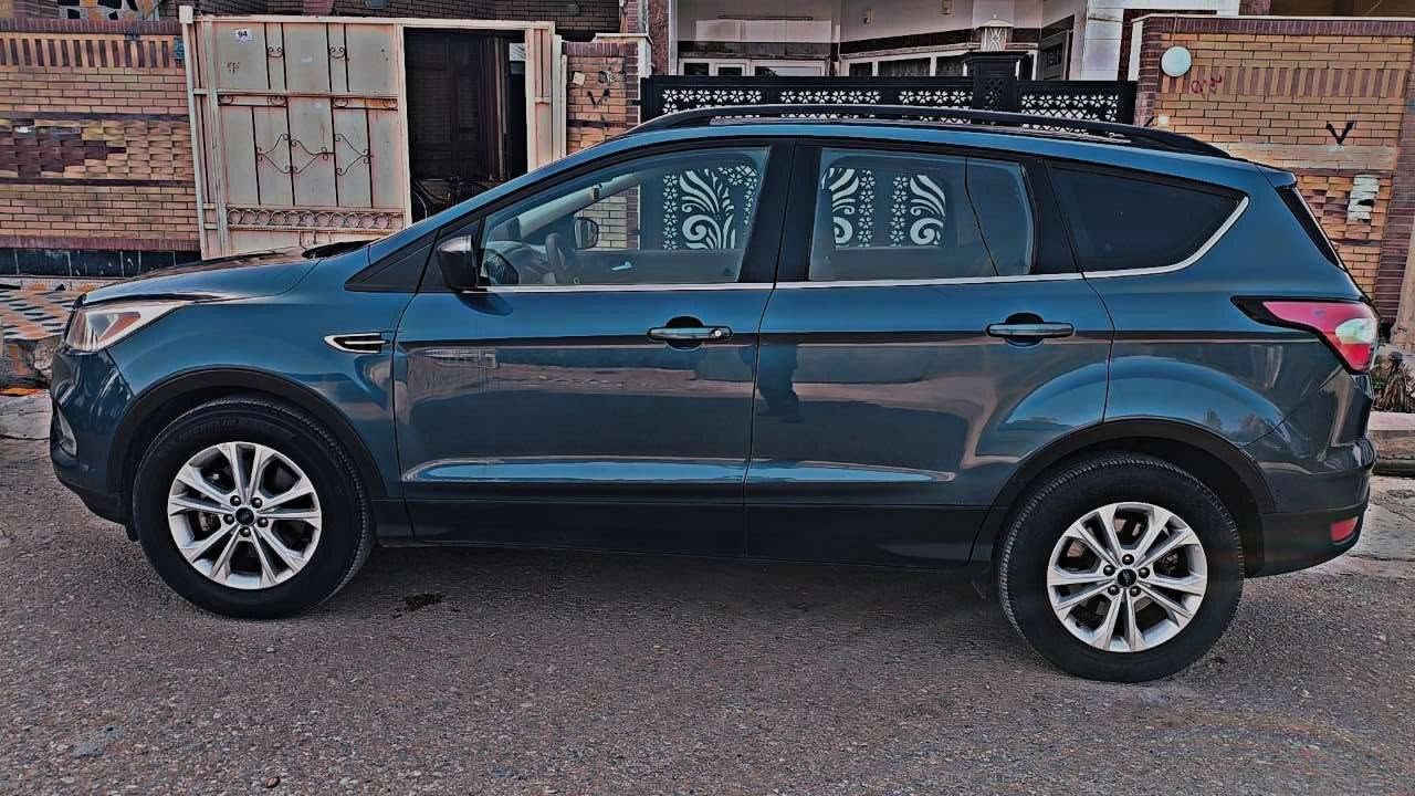 فۆرد اسکیپ 2018
فول مواسەفات
چوارجام کارەبا 
کوشن هیتەر 
کوشن کارەبا 
4x4
گێڕو مەکینە بە شەرت لۆک لۆکە ‌
3 پارچەی بۆیاغە  

💰نرخ : 89 وەرەقە و معامەلە

‌*********** أربيل, العراق
