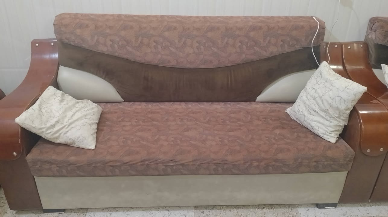 سلام عليكم طخم قنفات للبيع مثل ما موجود بل صور نضيف رايدها ٢٠٠  الف


**إذا كنت صاحب هذا الإعلان وتريد حذفه لأي سبب، رجاءا أرسل رسالة إلى الدعم الفني**