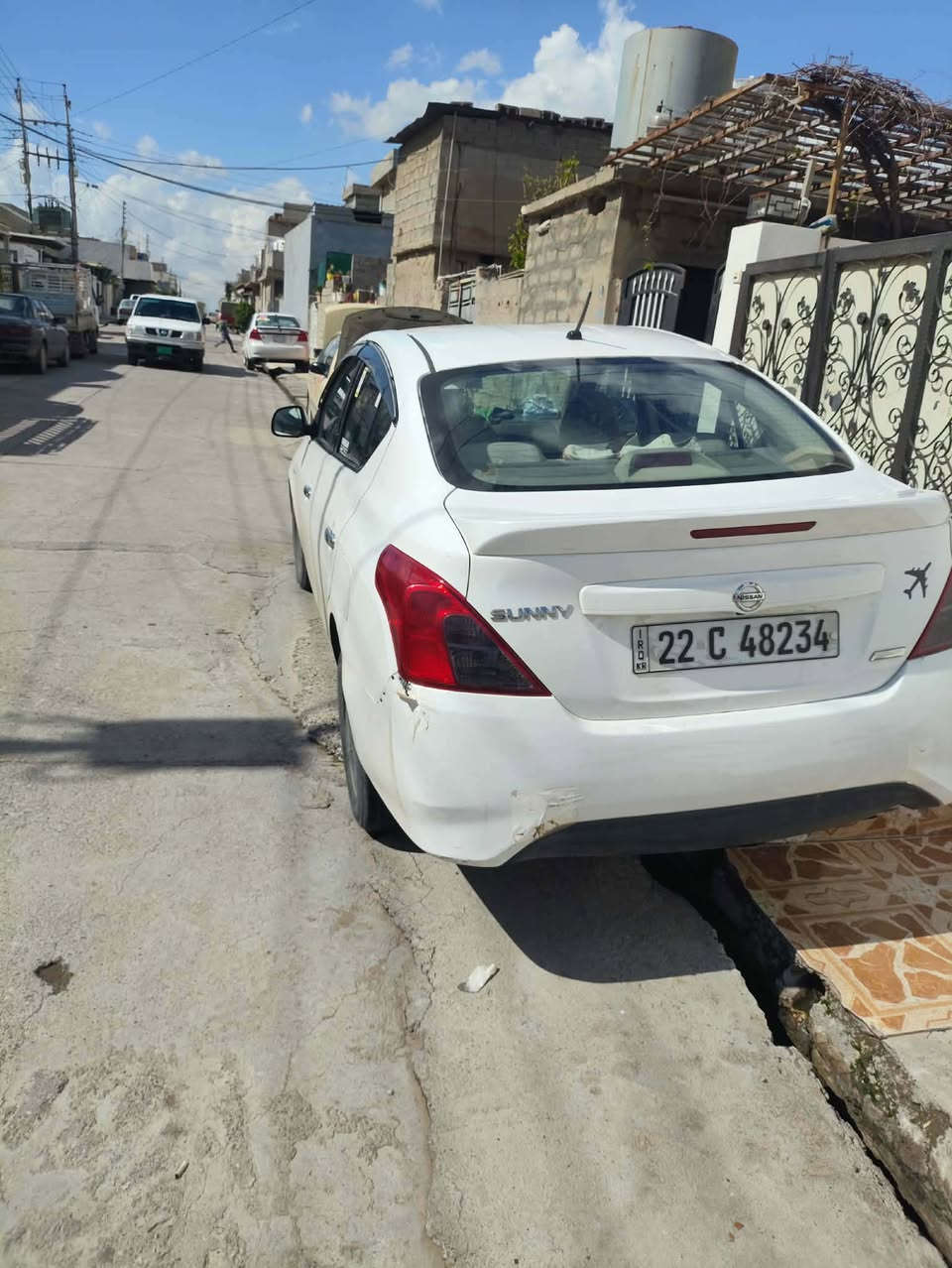 نيسان لاكشمى باى ٢٠١٥ گير توماتيك . سه ياره كه ٣ پارچه سبوغى هه يه جه مپى خه فيفى هه يه باقى هه موى به شه رت سه نه وى ٢٠٣٠ يه فه حسو هه زه ى نوئ يه چوار تا يه ى خاوينى له سه ره ته قه و ره قه و گيرو مه كينه به شه رته  
نرخي ٨٧ وه ره قه و مه جال

بؤزانيارى تيل بكه. ***********  
***********            وه تس اپو فايبه ريشى له سه ره
