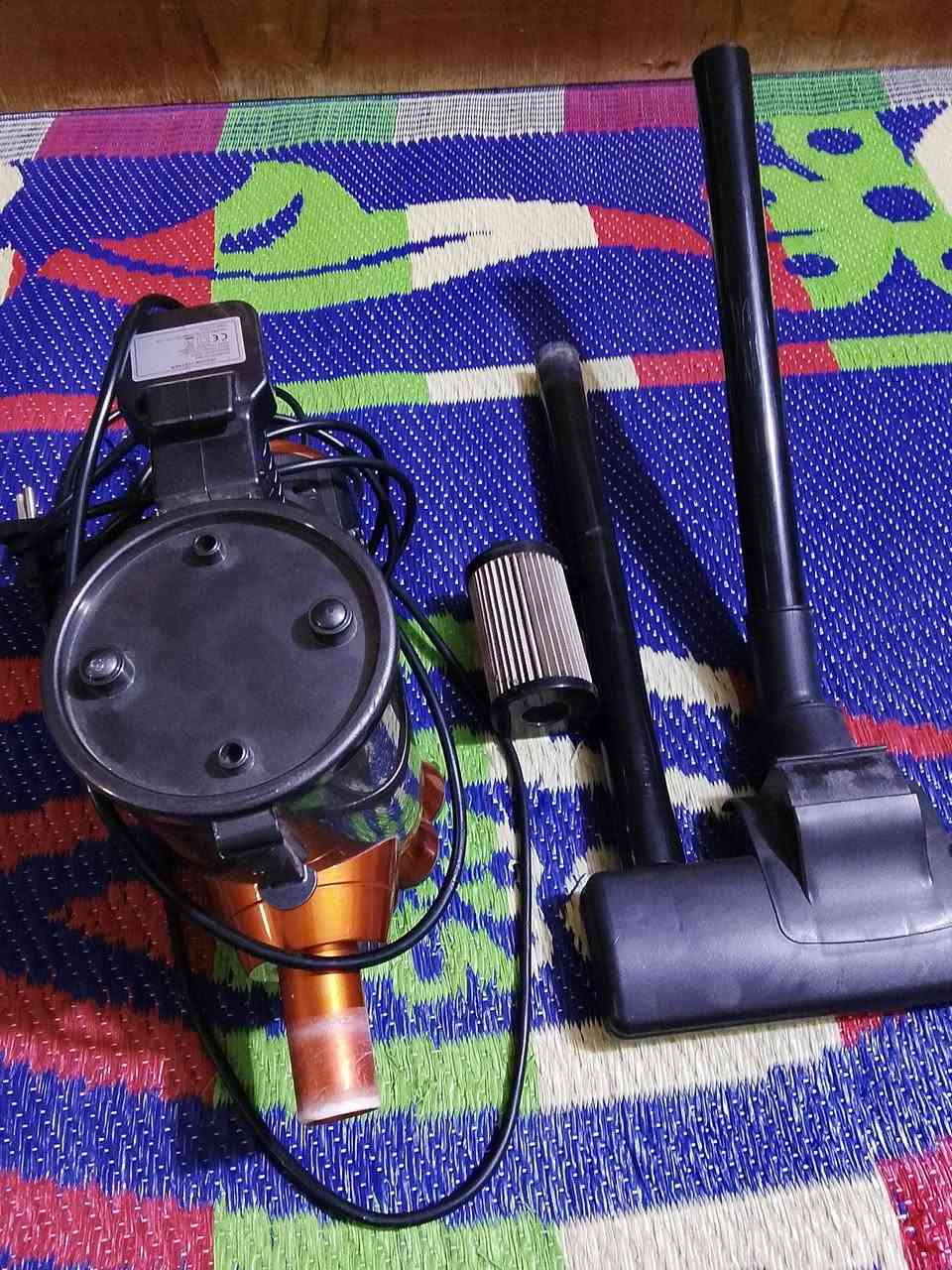 السلام عليكم اغراض جديده استعمال قليل جدا نظيفه وع الفحص مكنسه كهربائيه باله امزون سعرها 15 الف جهاز دي فدي باله امزون نظيف جدا يشتغل شخن وكهرباء السعر 20 الف راوتر يشتغل ع الكيبل الضوئي مباشر مع يوبي اس شفال محتاج بس بطاريه السعر 10الف بغداد مجينة الصدر حي طارق هاتف *********** موجود واتساب
