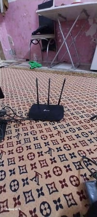 غراض مستعمله للبيع شغلات ١٠٠/١٠٠ الشاشه وملحقاتها ب 60 راوتر شغال سعر ...