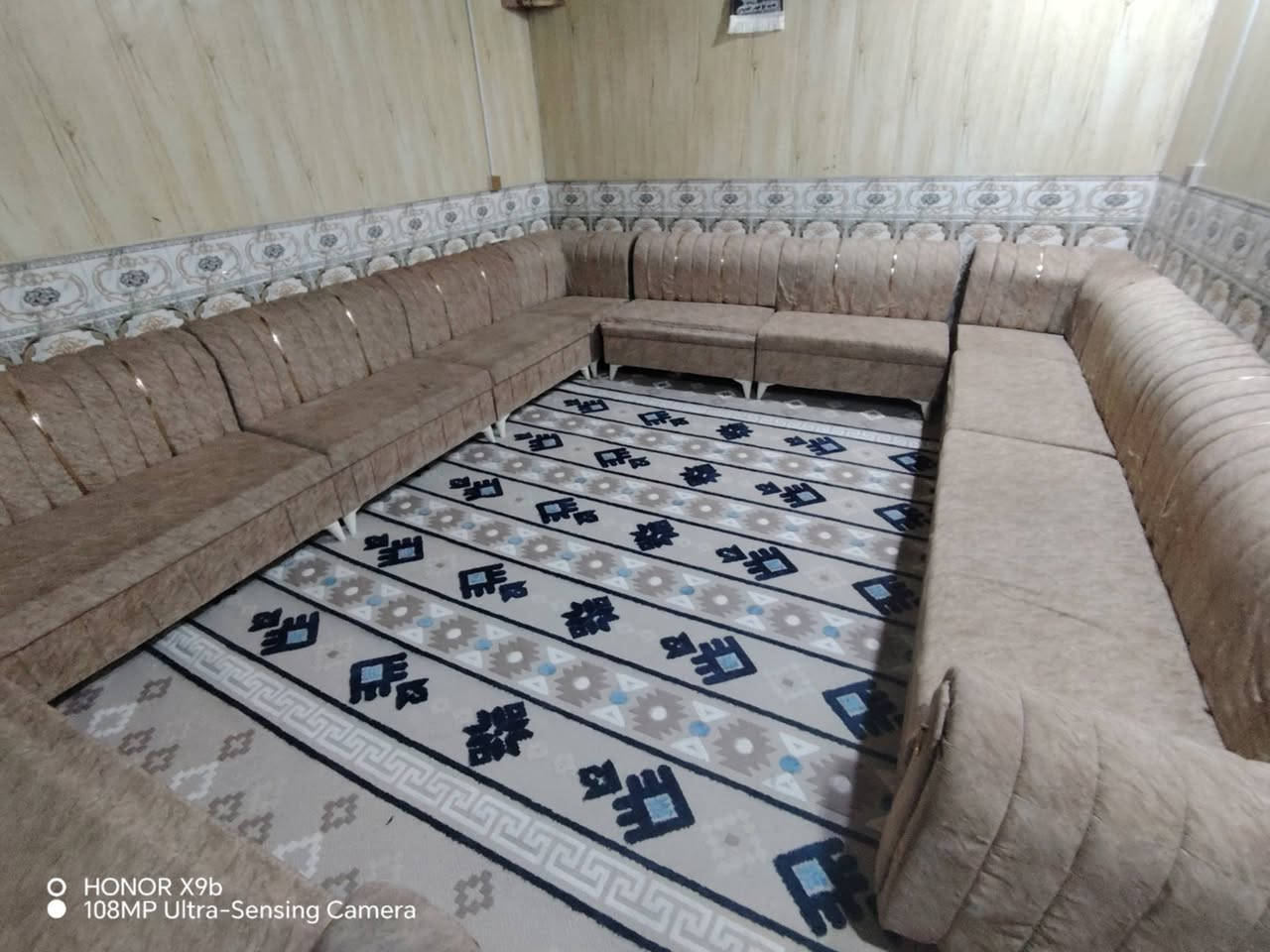 الكعده نظيفه 10قطع 13متر
السعر الكعده600
العنوان البصرة المعقل


**إذا كنت صاحب هذا الإعلان وتريد حذفه لأي سبب، رجاءا أرسل رسالة إلى الدعم الفني**