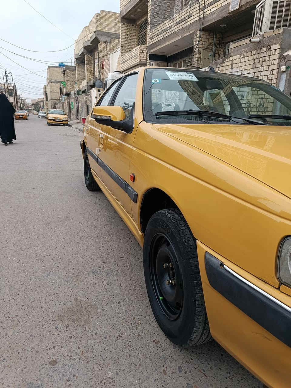 السلام عليكم بارص موديل 2015 سيارة بسمي مصفرة مكينه وكير مكفولات  كلج جديد صدر جديد تبريد شغال مكفولة من الضربه والتبديل صبغ شي قليل بيه السعر 53بغداد العبيدي الرئاسة ***********
