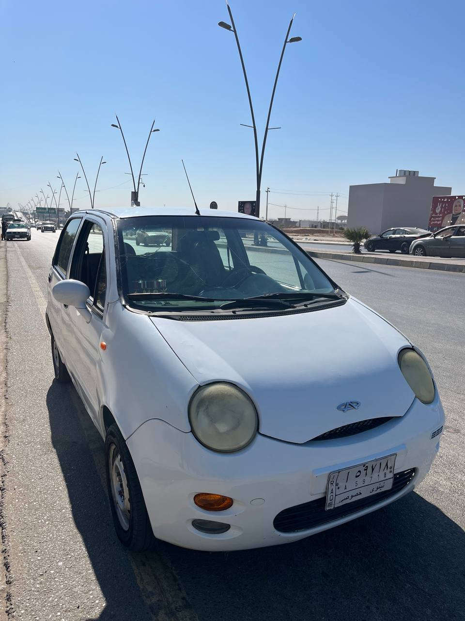 سلام عليكم 
كيو كيو ٢٠١٣ بيها تكم 
كير شرط 
محرك بداية صرف 
كوبون ورقي بيها 
رقم مشروع وطني 
سيارة مال جناي 
البيع فحم في فحم 
منظومة تبريد كاملة بس تبريد ما يشتغل ماكول مابي غاز لأن ماجيكت 
سعر 25
الشراي ***********
