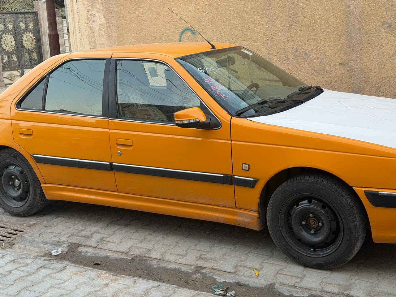 السلام عليكم بيجو بارس موديل 2020 السياره نضيفه وشوف العين خير من الله مكينه كير تبريد تخم تاير السعر 53 ويها مجال بيع مستعجل الاستفسار ع رقم موبايل ***********
