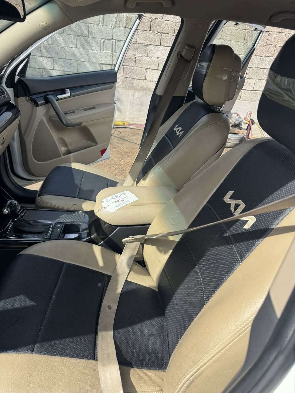 السلام عليكم
سورنتو موديل ٢٠١٤مكفوله من الصبغ والتبديل بيهه شخط داكي بارد فقط السونار بالمنشور اربعه سلندر سبعه راكب بصمة تشغيل جلد ثلاث قطع تبريد لد أمامي حساس امامي خلفي فوول عدا بانوراما رقم اربيل الحديث تحويل او وكالة بشرط ماشيه ١٩٠كيلو العنوان بغداد البياع الري 
السعر ١٥٥ للاستفسار التواصل 
***********
***********واتساب
