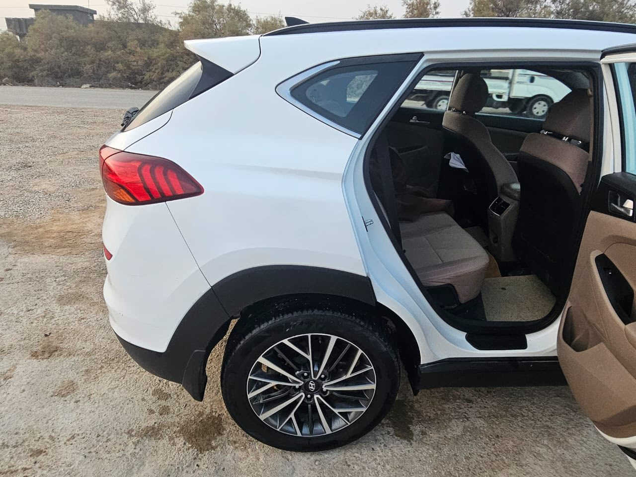 توسون ١٩ كفاله عامه بسمي شركه الكاصد فول مواصفات ماشيه ٩٠ مكاني بالحله ***********
