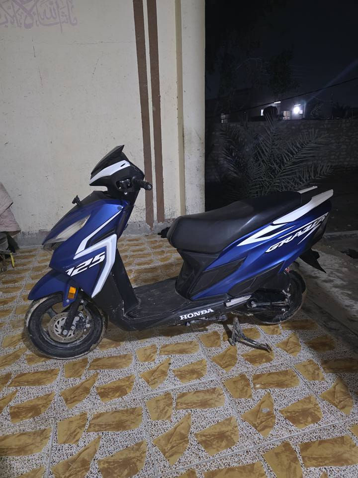 ‎دراجه هوندا كرزلا موديل ٢٠٢٣‎ السماوا, المثنى


**إذا كنت صاحب هذا الإعلان وتريد حذفه لأي سبب، رجاءا أرسل رسالة إلى الدعم الفني**