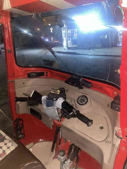 تكتك موديل. ١٨. رقم. نكليزي. تحويل. ثاني. يوم. بيهه بس الدوسه. الخلفيه شويه تعبانه. سعر ٤٥٠٠ وبيه مجال حك الجيه عنوان مدينه الصدر. رقم بي واتساب. ***********
