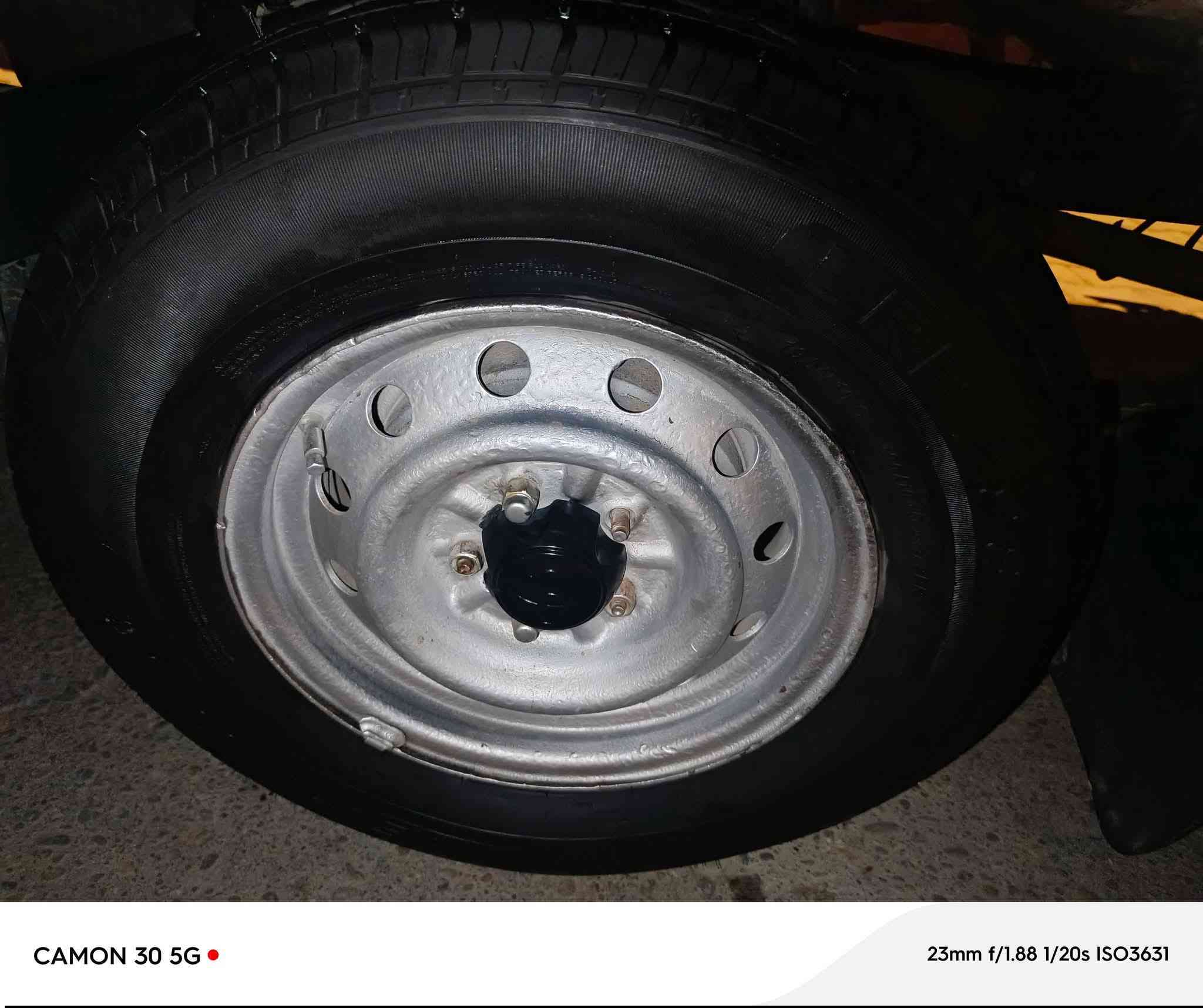 السلام عليكم سيارة البيع بيكم تك تيوتا موديل 93 رقم قادسيه مشروع وطني شاصي كير مكينه نضاف كهربايات شغالة السعر 45 وبيه مجال كلش قليل حق الجيه مكان السيارة العمارة  المو شراي يعبر المنشور رجائن الاتصال والاستفسار الاتصال ‏‪***********‬‏
