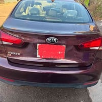 للبيع  كيا فورتي 2018  حادث بسيط جاملغ وبنيد   مواصفتها نص فوول   مكين...