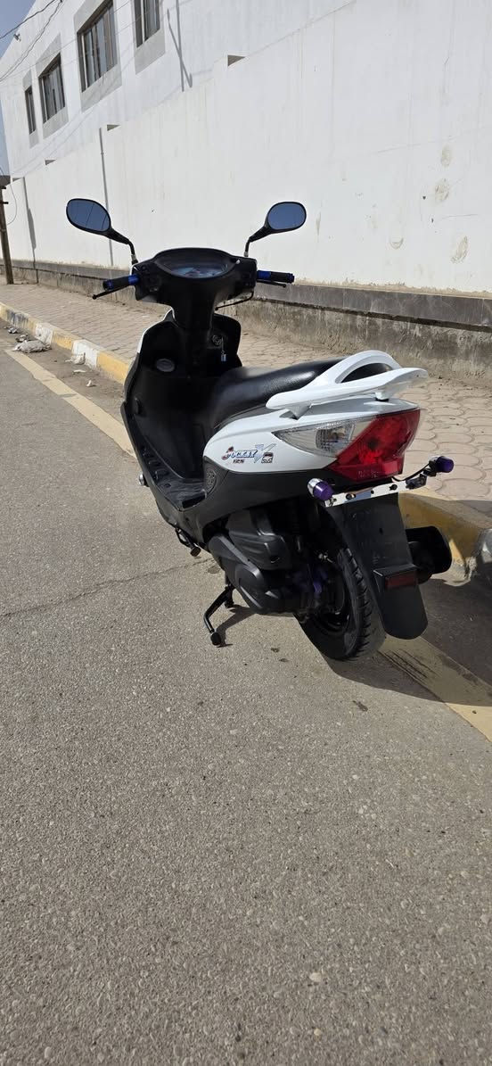 سلام عليكم دراجة كامكو V2 واراد ياباني جديدة مطلعها رمبة ما مفتوح بيها برغي مكاني قضاء النصر
***********
