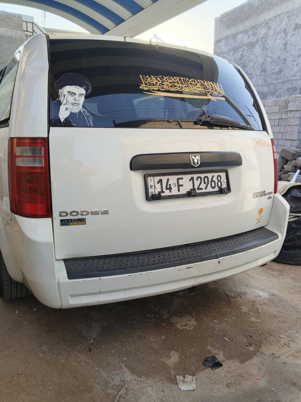 دوج كرفان 2009 
مكينه (3300) v6 صار 10 ايام من شادهة 
وكير خير من الله 
السياره جاهزة ونضيفة وموجود سونار بيهة 
تحويل ثاني يوم  مشروع وطني 
باتري جديد 
تخم تايرات جدد
بيبان كهربائيات (سلايت ) 
عدد الكراسي 9 راكب 
مكان ميسان علي الغربي
السعر (120) وبيهة مجال 
الاتصال ***********
***********
 واتساب هذا الرقم ***********
