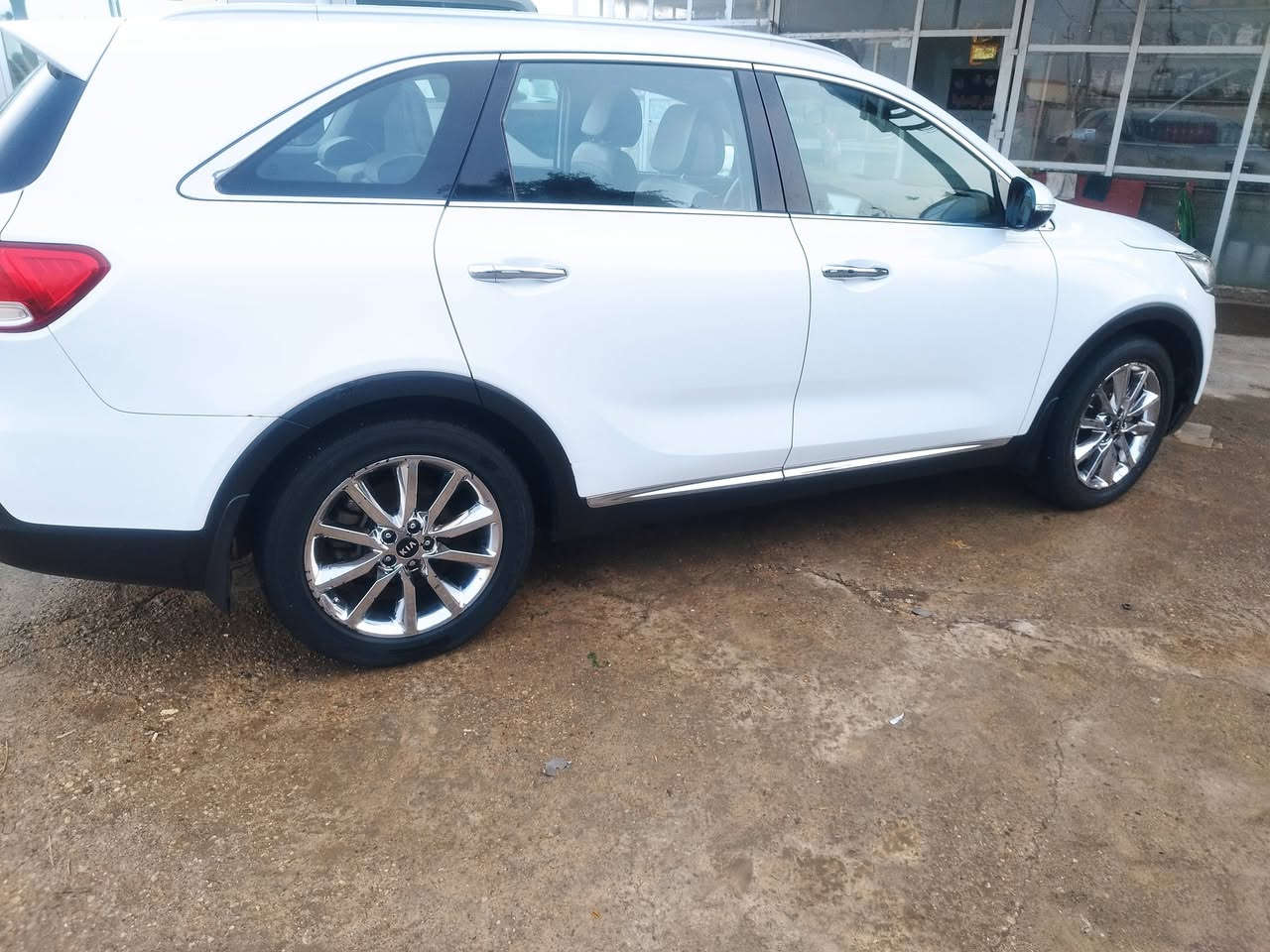 اللهم صل على محمد وال محمد سلام عليكم اخوان سورنتو 2018للبيع خليجي 6 سلندر 7 راكب  3قطع تبريد مكفولة كفاله عامه حساس امامي خلفي زراك لايت صندوك ذكي رقم دولي الجديد مداور ثاني يوم السعر 235 وقابل للتفاوض الاستفسار أكثر ***********/ ‏‪0786 222 1733‬‏
