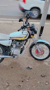 دراجه 5 كير نضيفة كلش من كل النواحي مكينه ما مفتوح شرط الكير والمكينه ...