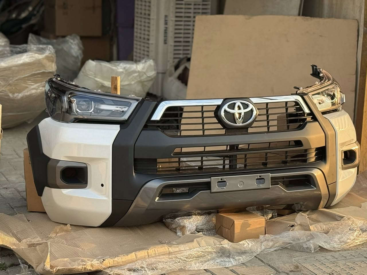 محلات الاصيل
***********

تم بحمد الله وصول حاوية ادوات بيكم تفصيخ فتح اصلي + اصلي شركة + تجاري جميع موديلات الهايلوكس 2006-2025 جميع الفئات 

بيكم ناصي 
بيكم ادڤنجر 
بيكم TRD
بيكم GR
بيكم سعودي الناصي والعالي 

متوفر  دعاميات ، بنيد ، چاملغ ، ابواب ، باب بدي ، لايتات وبگ لايتات ، مرايات ، 

يتوفر توصيل جميع محافظات العراق 

العنوان :- بغداد - الطالبية - مقابل مطعم الصادق
