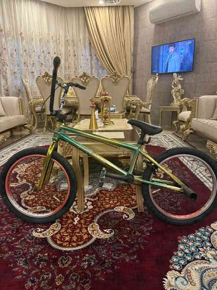 بايسكل للبيع مستخدم قليل اخو الجديد إسم الباسكل جيتي حركات دبلات كلش قويه بايسكل حركات 170وبي مجال للاستفسار على هذا الرقم ***********
