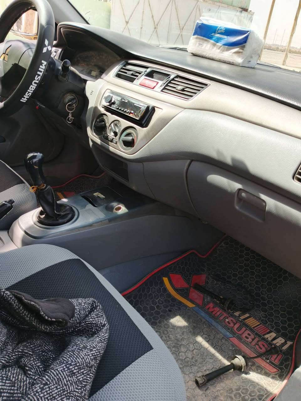 لانسر للبيع موديل 10 رقم بغداد دولي
بدون ضرر فقط معمر اخياس الدواير
مكفولة كير مكينة 2000 جديدة سنوية لل29صدر تايرات 
كلة جديد السعر 73 العنوان ديالى كنعان 
رقم الهاتف ‏‪***********‬‏
