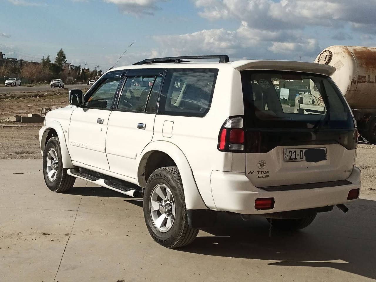 مستەربۆشی ناتێفا 2006
ژینگەو سەنەوی تا 2027 تازەیە هەزەی تازەیە
بێ بۆیاخە زۆر تون و تۆڵە  چوار تایەی لۆک تازە بۆ بەستراوە

ناو زەردە فۆرمیکایە  ئاوێنە کارەبایە  گێر ئۆتۆماتیکە دەبڵ ئەکسلە
نرخ. 100
چەمچەماڵ
***********
*********** شمشمل, السليمانية
