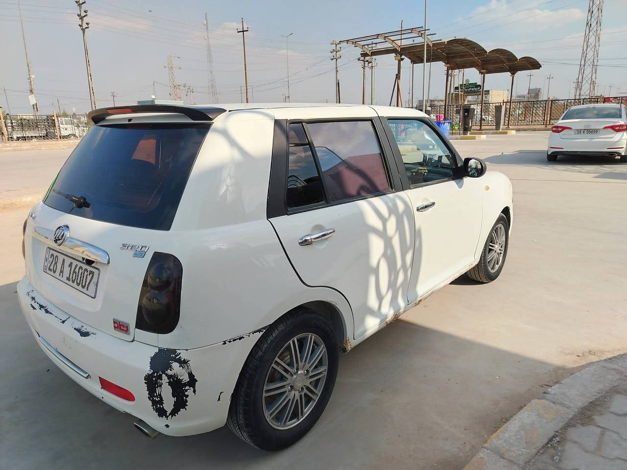 ليفان 320
موديل 2013 بسمي سنويه ل 30
بيه جاملغ مبدل جهة السايق
مكينه وكير وحداديه كله تمام فقط نقص غاز لتبريد
ب ٣٥ وبيه مجال مكاني الديوانية ***********
