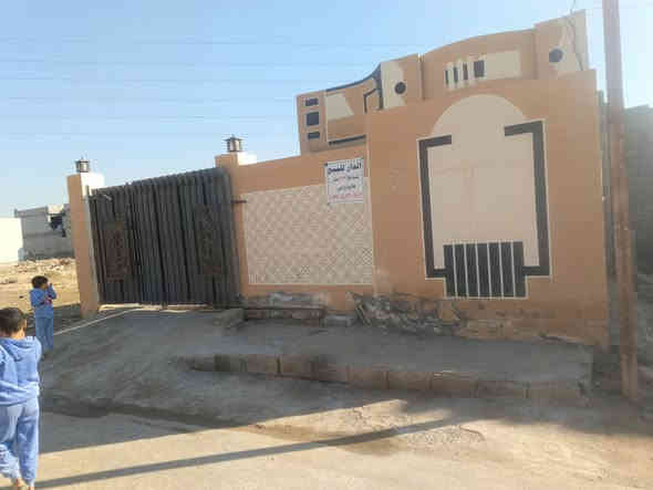 بيت كامل من كلشي  وهيكل بوب شبابيج نفس لمساحه ثنينهن 233 ملاحضه سند بسمي سند25 طابو زراعي مكاني ديالى أم لعضام  عل سده رقمي *********** دك ودلل
