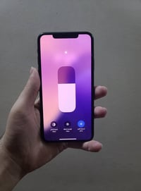 ايفون 11 برو ماكس البطاريه : 82 الذاكره : 256 السعر 180 الجهاز وتر برو...