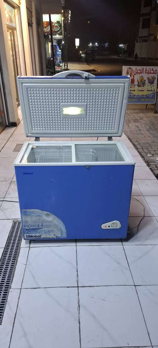 مرحبآ مجمدة نوبل ماركة معروفة حجم 10 قدم شغالة وظمان بشغلهة نظام تجميد نظافتهة [💯] للبيع سعرهة140بيهة مجال بسيط تواصل خاص او اتصال على رقم ***********

