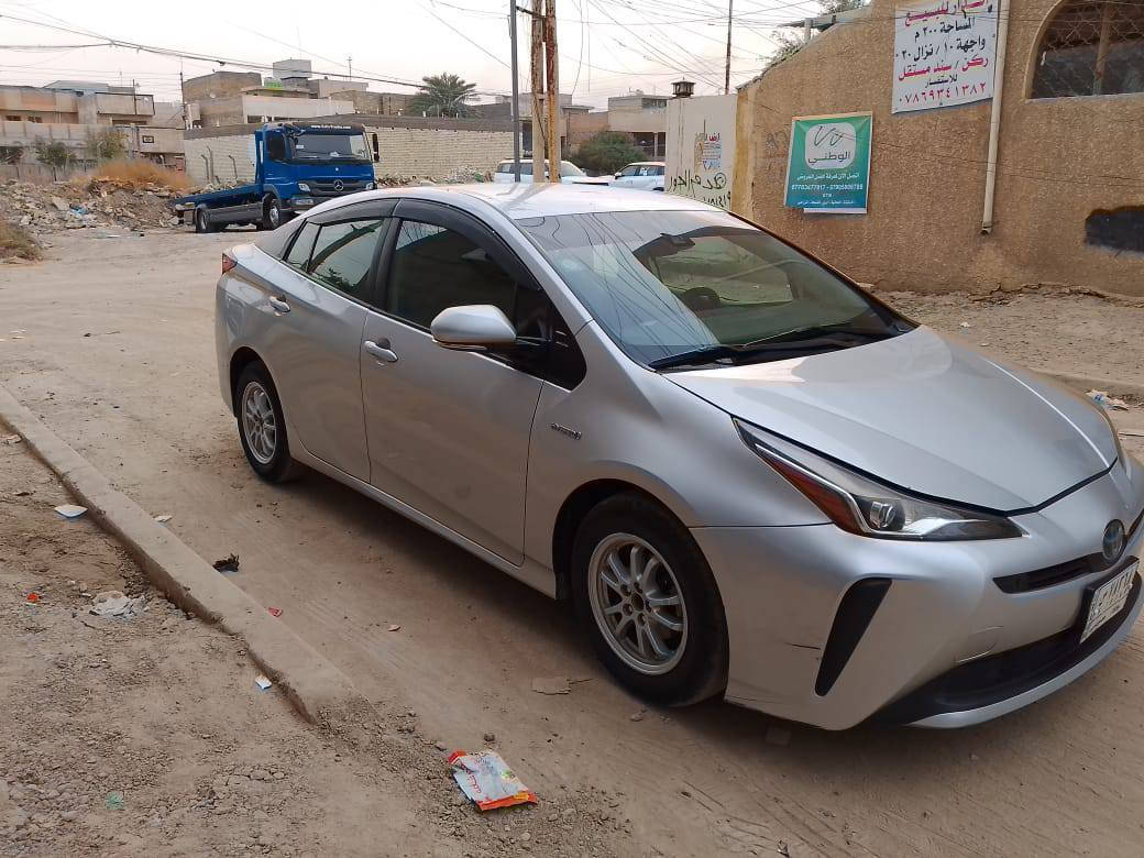 سلام عليكم للبيع فقط بدون مراوس بسعر مناسب
و تم تنزيل السعر 
تيوتا بريوس هايبرد 2021
وارد امريكي حادثها جاملغ و بنيد فقط صور حادثها بالمنشور
ماشيه 91 الف كيلو
فول عدى الفتحة رقم بغداد الماني مشروع وطني 
مكانها بغداد حي الجهاد 
سعرها 120 قفل من الاخير
    
***********
*********** بغداد, العراق
