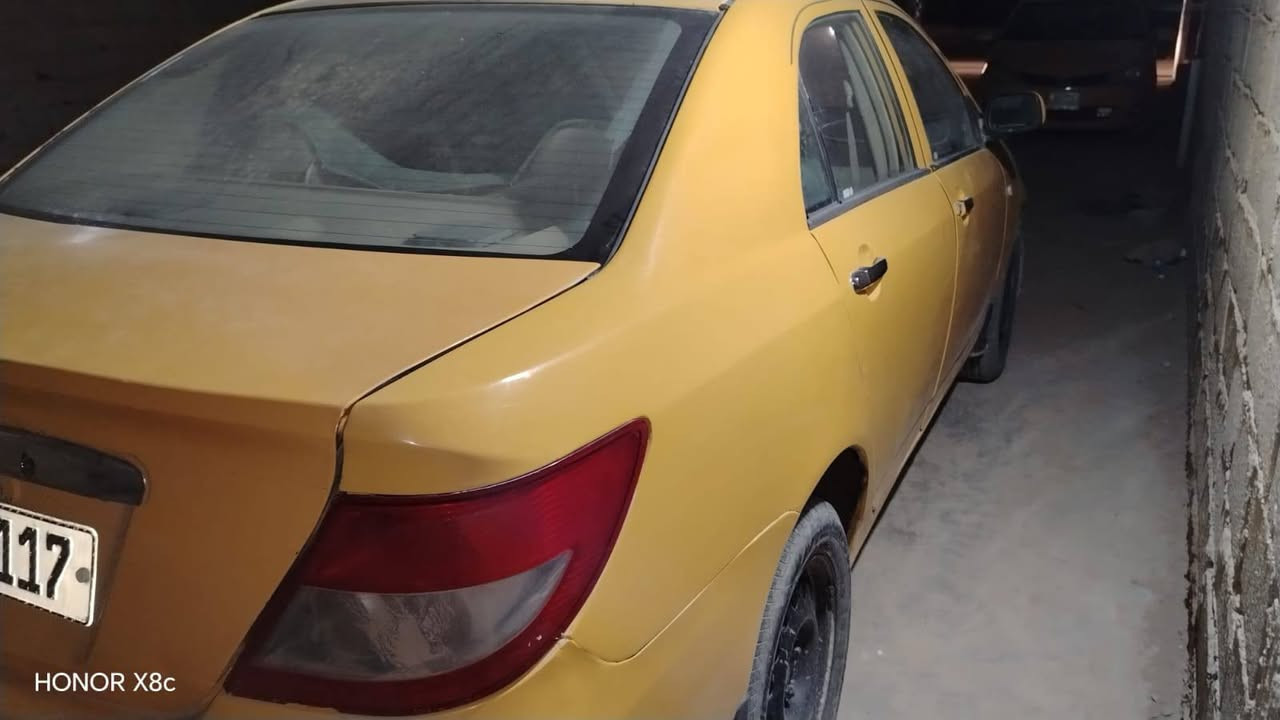 السلام عليكم 
BYD /2011
مكينه بلاد ياباني 
مكينه وكير خير من الله صدر جديد
مصبوغه حزام تحويل ثاني يوم رقم انكليزي كهربائيات كله شغغال
سياره كببلل لل شارع
عنوان كوت
السعر 31وبيها مجال حك جيه
0781338722


**إذا كنت صاحب هذا الإعلان وتريد حذفه لأي سبب، رجاءا أرسل رسالة إلى الدعم الفني**