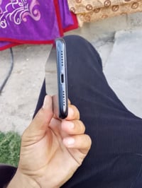 آيفون XR • حسب القناعة