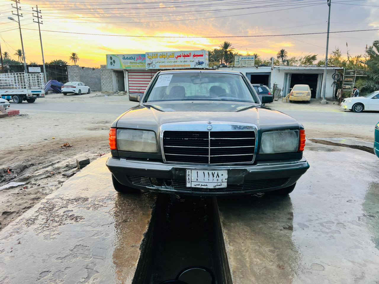 عليكم ( سياره مارسدس موديل 85جامبو حجم 300 رئاسي) سياره جاهزه من حداديه جديده ستوني مسويه صدر امامي  مكينه بطه 3000 السعر 55 وبيه مجال العنوان عباسيه نجف عباسيه ***********
