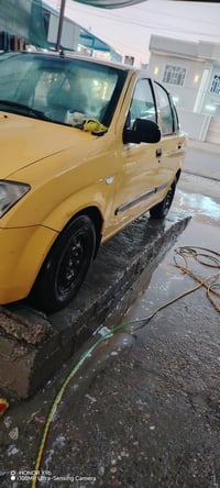 سياره طيبه بأسمي سياره كاعده حلوه شوفه العين ما ناقصها شي مكملها كلهه ...