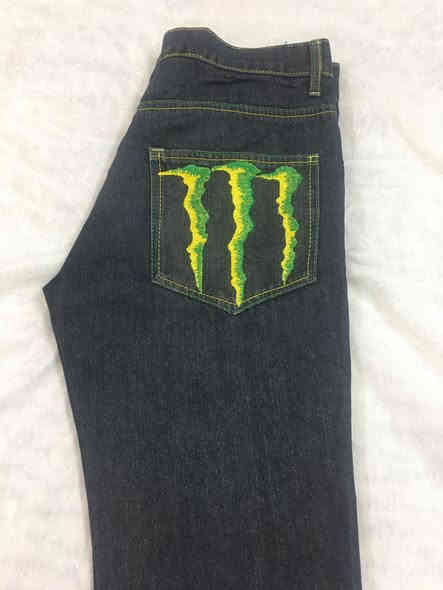 ماركه عالميه 
‏‏بطرون من مونستر الي هوات الدرجات
قياس الكمر 32 العنوان بغداد الجديده
للحجز واتساب ***********￼￼
