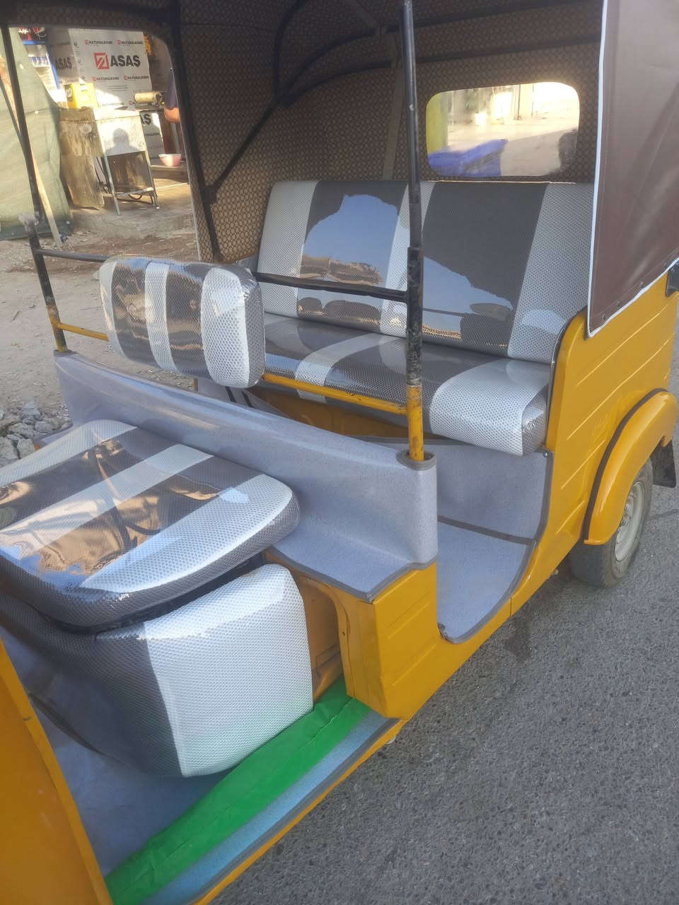 ١٨ شهر ١١ رقم وسنويه 
شراي يخابر ***********
