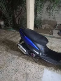 شباب ماكس عدله الدراجه مفوله اي نقص مابيها المحرك اسبانه ماممدود عليها...