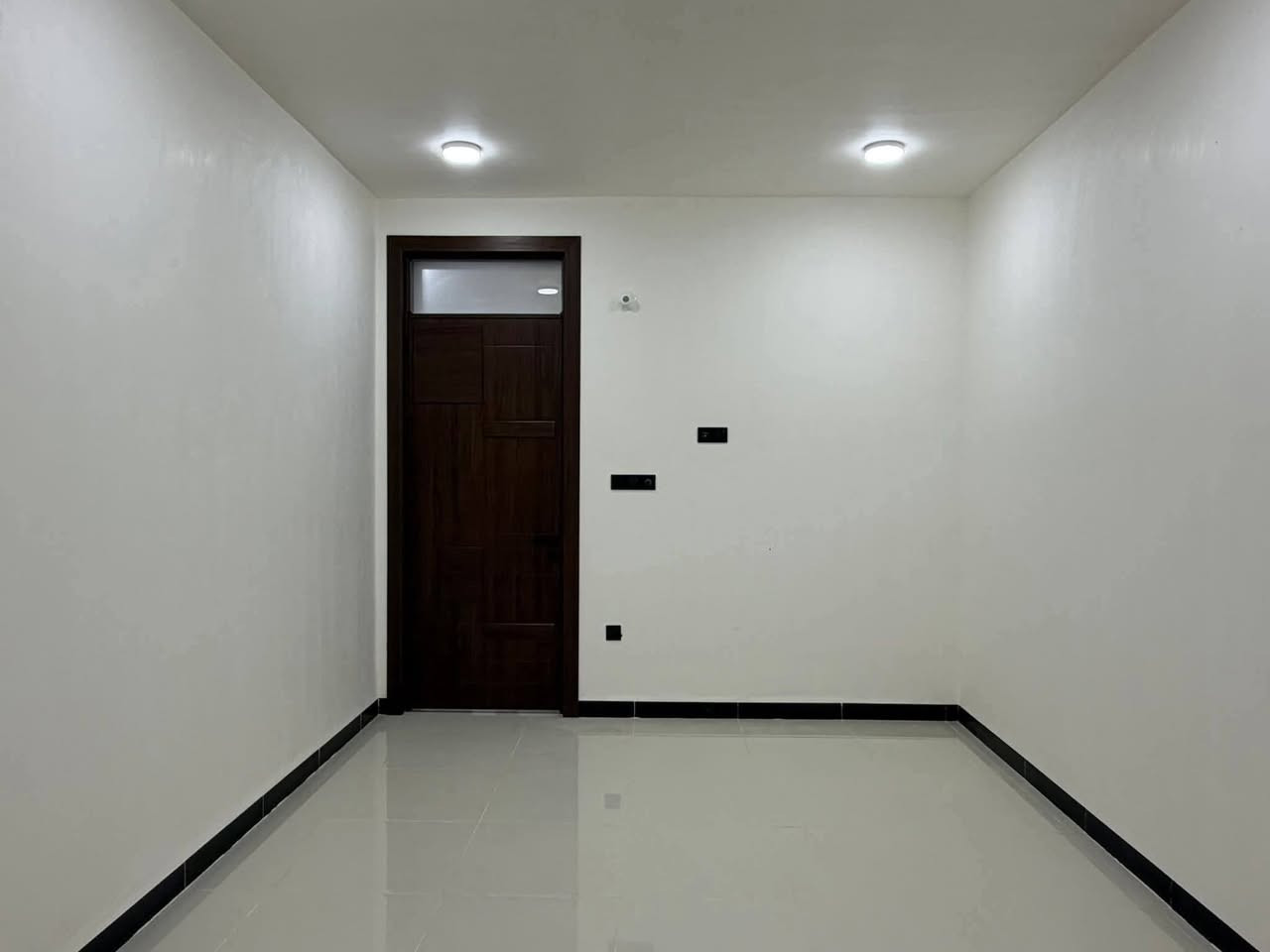 صباغ جدران داخلي وخارجي وعمل كافه الصباغ الحديثه 

طلس معجون وستن + ورق جدران + سحبات فوم داخليه 

معالجه الرطوبه + ديكور بديل الرخام والخشب والشيبورد 

ترميم تصليح البيوت القديمه + شبابيك تنظيف وصبغ حراري

شغل درجه اولى + ***********
