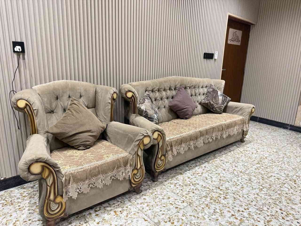 السلام عليكم تخم ١٠ مقاعد نظيف السعر ٣٥٠ وبي مجال المكان  حي الري


**إذا كنت صاحب هذا الإعلان وتريد حذفه لأي سبب، رجاءا أرسل رسالة إلى الدعم الفني**
