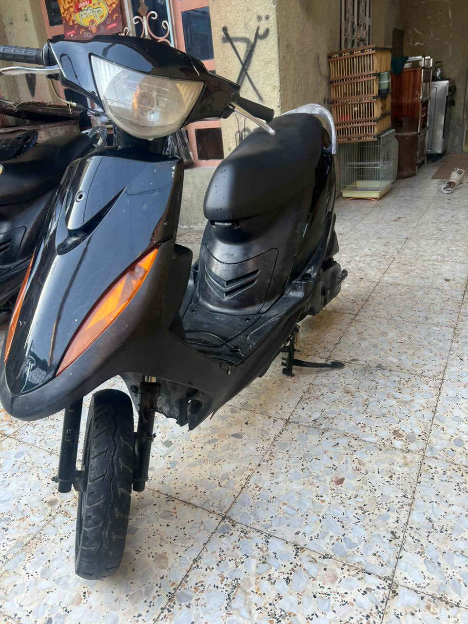 ماكس عدلة البيع 2005 كاملة سلف هندر كلها شغالة بيها نقص كعكة مال صالنصه فقط دراجة نضيفة ومختمة سعر 425 بيها مجال مكاني كربلاء حي العامل ***********
