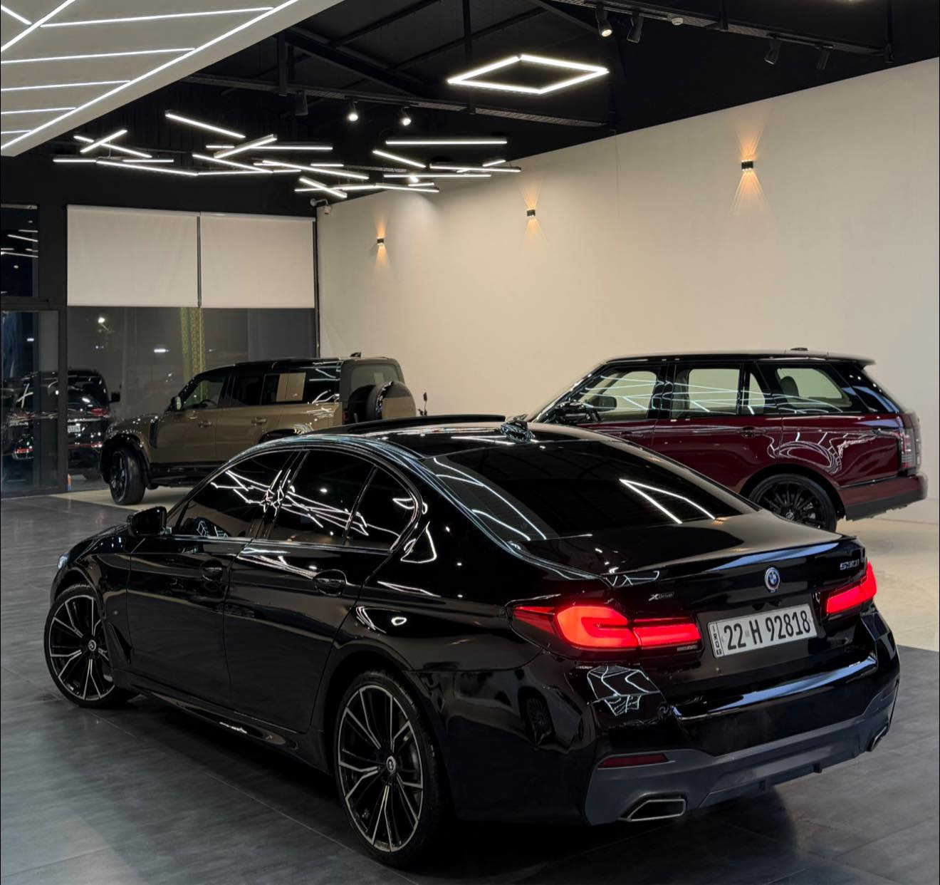 🪬بسم الله الرحمن الرحيم 🪬
🇩🇪530i  Xdrive 2020 BMW
شكل جديد
فول مواصفات Mbackage بيلادى
 خليجى مواصفات ايم بيلاد
‎✅ماشى 73 الف كم حقيقى 
‎سياره جديد و كلش جاهز كامل سيرفس شركه
‎🟩 السعر  248 ورقه بيه مجال قليل
‎سيستم صوت سماعه Boners,Wilkins
‎داخل ديزاينو كشنات vip - كاميرا سندوق شفت - سحب -تبريد مركزى
كشنات هيتر-كشنات خزن و ميمورى 
‎كامل رادارادت امامى و جانبى مرائ ، صوت سماعه ينخفض و عالى بل اصابع يد و لمس 
‎صندوق لمس بل حركه ، اوتوبارك ،اوتوهولد 
صلايت فتحه كاميرا3D، زينون دايناميك لايت ..بعد هواى مواصفات ✅
 530i محرك ٤ سلندر توين توربو 
‎ ،مكفوول كفاله من كل شى بدون رصعات ،بدون حتى شخط
بس ٤  قطع صبغ باقى كل مكفوول
‎⬇️👌١ شهر ضمان ‼️ 
‎✅محرك كير  و كهرباى بدون اى خلل بشرط 
‎سيارة حيل نظيفة كلشي عل بلاد
‎سنوية زنكة هزه فحص كلشي جديد مدفوع رقم اربيل جديد✅‎ مكان سياره اربيل 
‎نظافه ١٠٠٪؜ كامل سيرفس شركه العروش بدون نقص و بدون مصرف
‎إطارات ويل ٤جديدة تحته شركه اصلى 
‎***********📞رقم اسيا
‎رقم كورك واتساب📞 ***********
