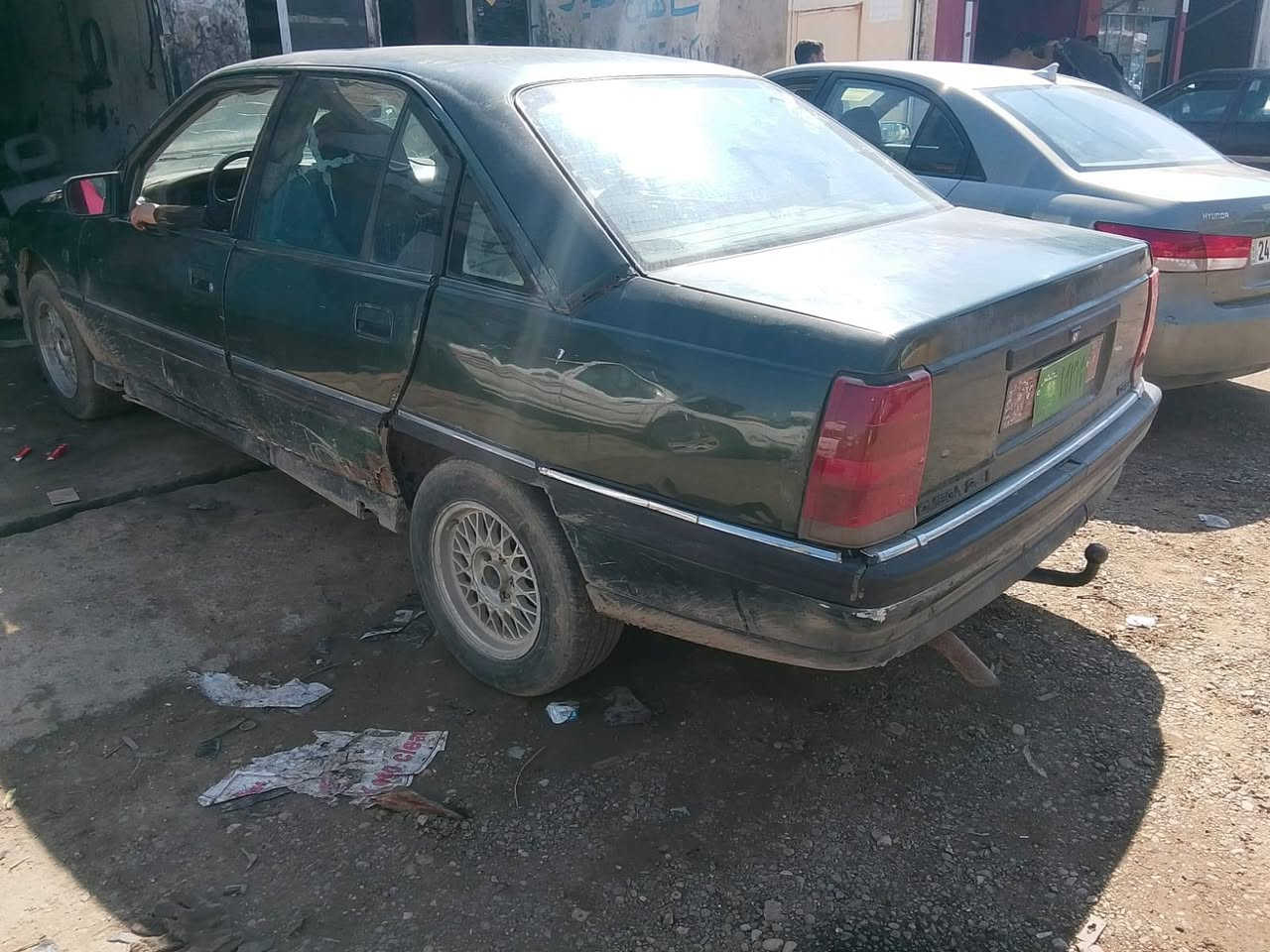 اوميكه البيع 
نقدا  و ترهم ترتيب 
بيها كابونه بانزين  شرط تحويل سياره حلو مال جناي
***********
***********
