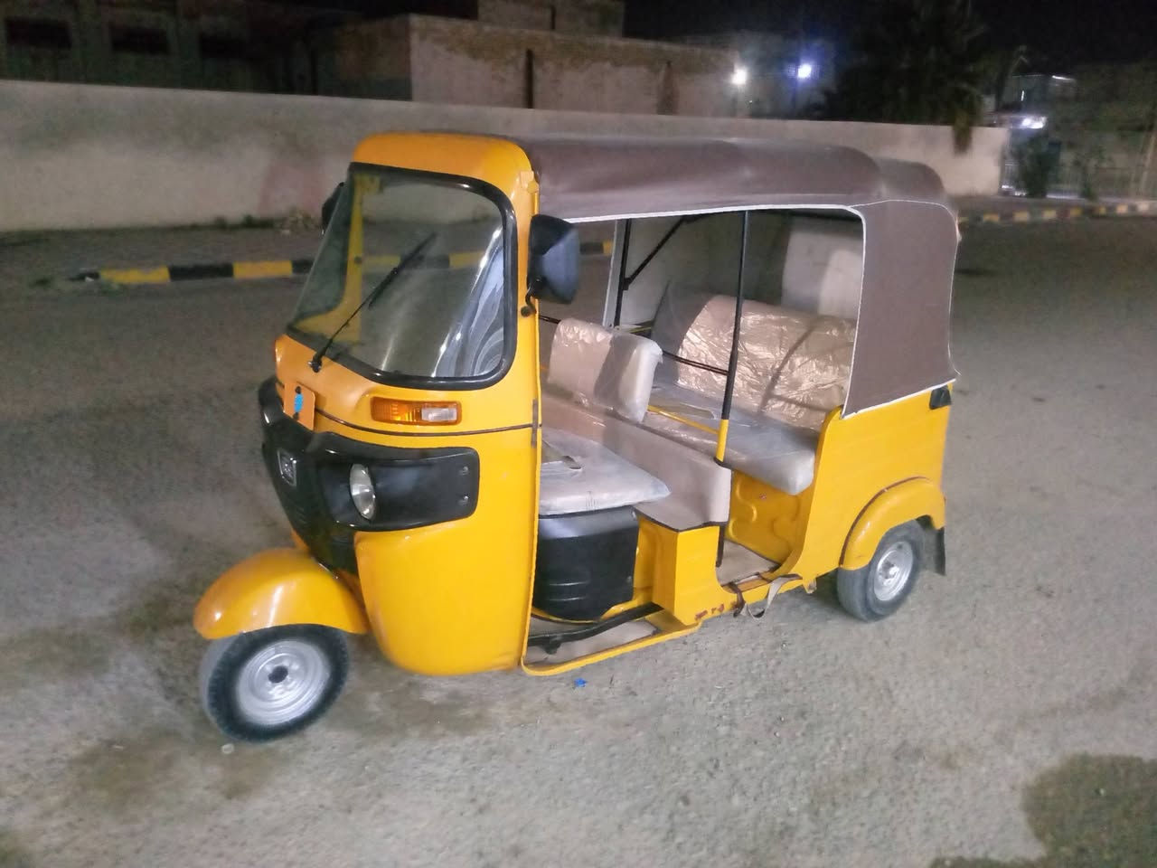 سلام عليكم تكتك للبيع 2020 كفالة عامة للاستفسار لاتصال***********
