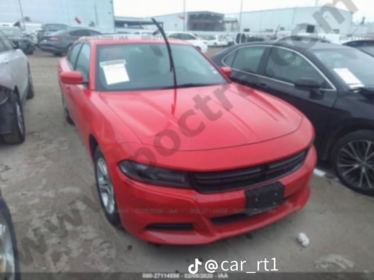 السلام عليكم شباب دوج جارجر لون مميز صور الحادث بالمنشور سعرها قفل 180 موديل 2021 الخاص مقفل الاستفسار اتصل ‭0782 915 5914‬
