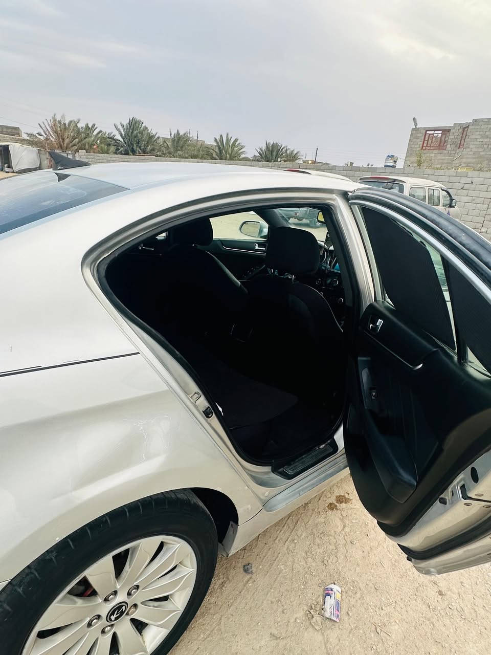 كيا كادنزا مديل 2012
ابيع صبغ حزام
مكينه كير تبريد كفاله 
بصمه تشغيل 
بصمه ابواب 
تدفئة كشنات. 
كشنات جلد 
تبريد قطعتين 
حداده نص عمر 
والباقي شوف العين 
رقم بصره باسمي توني داورتها ودخلت هزه ثاني يوم 
التحويل 
مكان بصره الزبير 
السعر 97 وبيها مجال حگ الجيه 
***********
