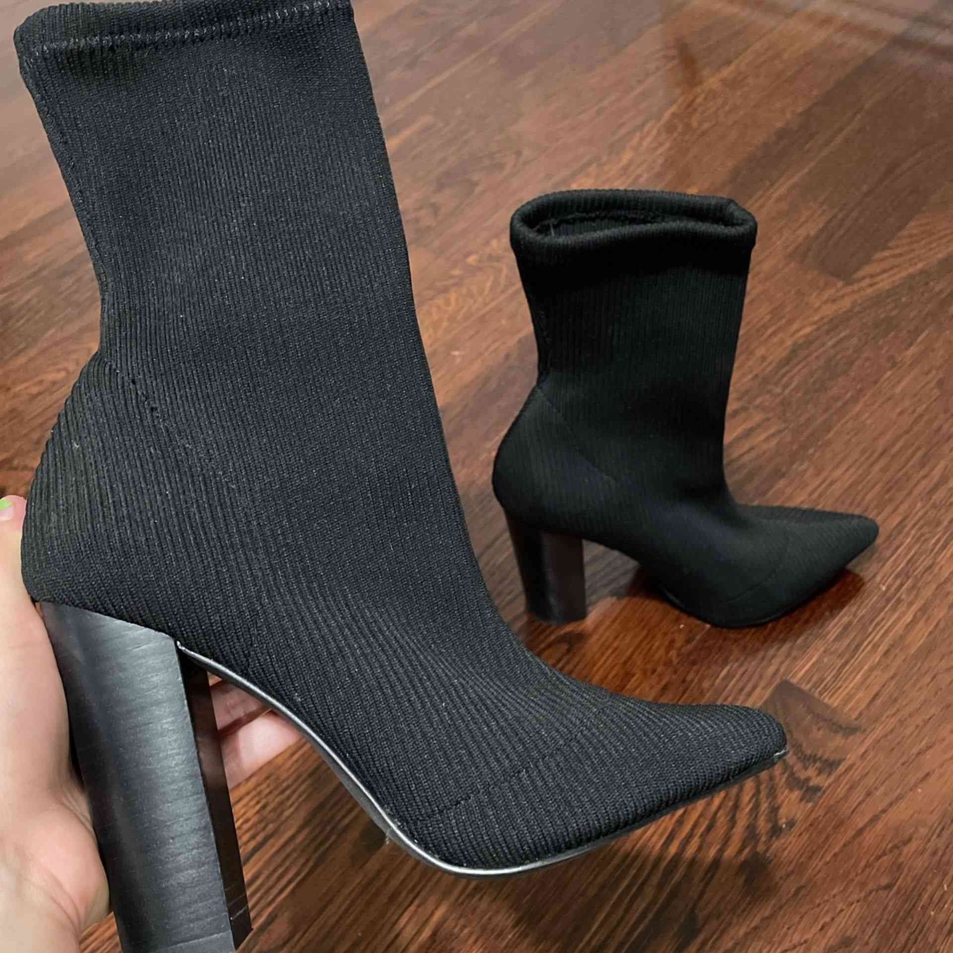 اي قطعه بالمنشور
سعرها بس 5 الاف 🙋🏿‍♀️


**إذا كنت صاحب هذا الإعلان وتريد حذفه لأي سبب، رجاءا أرسل رسالة إلى الدعم الفني**